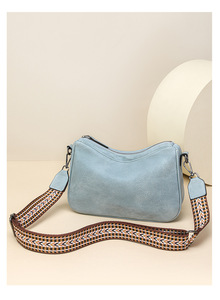 2025 新款热销批发时尚高品质名牌防水 PU 设计师包斜挎包单肩包 - Product Image 2