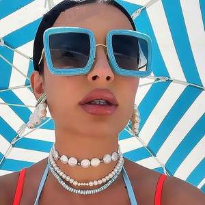 Lunettes de soleil vintage carrées en cristal brillant, monture en alliage, surdimensionnées, avec strass, pour femmes et hommes, vente en gros - Product Image 1