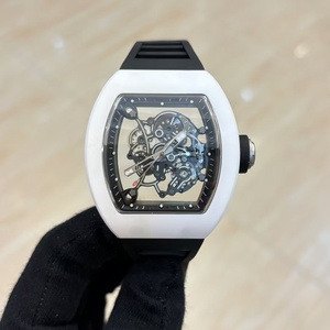 Reloj de pulsera automático para hombre con esfera blanca y caja de cerámica en forma de barril - reloj de marca elegante, lujoso y con estilo para hombre. - Product Image 1