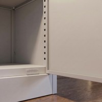 Armoire de rangement en acier blanc mat, élancée, pour hôtel, suite de luxe, chambre d'hôtes - Vente en gros