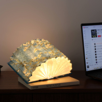 Lampu Kayu Lipat Bentuk Buku Modern Kontrol Sentuh USB Isi Ulang Baterai LED Putih Hangat untuk Penggunaan di Kamar Tidur