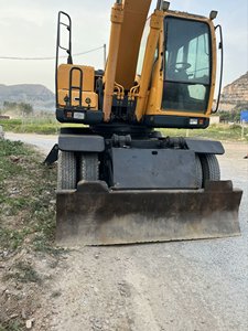 Prix usine Machine pelleteuse Corée Original HYUNDAI 210w-9 pelles sur pneus d'occasion 21ton bonne condition - Product Image 4