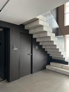 Architetto Esperto per Design d'Interni di Ville di Lusso Moderne e Proprietà Private |   Servizio di Costruzione Chiavi in Mano su Misura per Soggiorno e Camera da Letto - Product Image 5