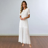 Robe Courte Tricotée OEM à Manches Courtes avec Motifs Floraux Perlés pour le Printemps, Idéale pour les Mondaines, avec Robe Intérieure à Bretelles