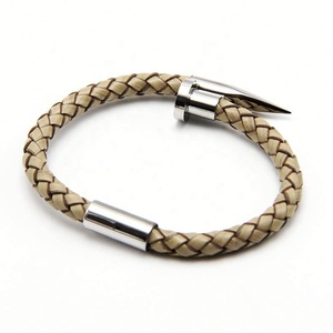 ZYO Nouveau Bracelet en Cuir Tendance avec Acier Inoxydable, Modèles Créatifs Effet Explosion, Style Punk Simple, Bracelet M à Clous Tressés pour Homme - Product Image 4