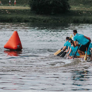 Bouée gonflable orange vif <span class=keywords><strong>pour</strong></span> opérations de sauvetage – Haute visibilité <span class=keywords><strong>pour</strong></span> sauveteurs et équipes de secours - Product Image 6