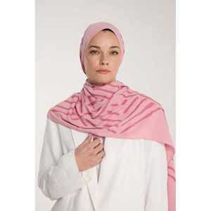 ผ้าพันคอเพียวโทน รูปตัววี สีชมพูกุหลาบ ย้อมสีพื้น สี่เหลี่ยมจัตุรัส 50 กรัม ชิ้นเดียว - Product Image 1