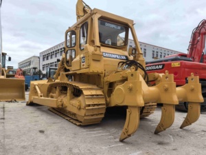 Bulldozer sur chenilles CAT D7G d'occasion, 20,6 tonnes, faible nombre d'heures, prêt à l'exportation, pour la construction routière (modèles D6G, D7H, D7R) - À vendre - Product Image 3