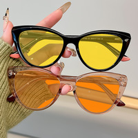 Lunettes de soleil rétro œil de chat anti-lumière bleue en gros - Lunettes de vision nocturne pour femmes avec verres jaunes/orange/rouges