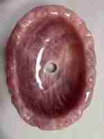 Lavabo décoratif de salle de bains de quartz rose de pierre gemme luxueuse faite à la main