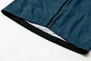 Maillot de cyclisme personnalisé haute performance pour hommes et femmes, séchage rapide, respirant, polyester et élasthanne, imprimé dégradé, pour le cyclisme sur route - Product Image 3