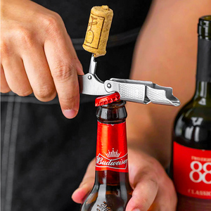 Tire-bouchon 3-en-1 personnalisé avec logo, manche en bois, ouvre-bouteille de barman, couteau de barman, coupe-capsule, clé de <span class=keywords><strong>bar</strong></span> pour clubs et hôtels - Product Image 6