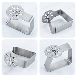 Clips de <span class=keywords><strong>nappe</strong></span> de pique-nique en acier inoxydable pinces de couverture de table pinces de <span class=keywords><strong>nappe</strong></span> <span class=keywords><strong>pour</strong></span> restaurant pique-nique chapiteaux fête de remise des diplômes - Product Image 2