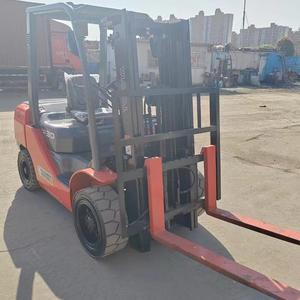 Toyota <b>Forklift</b> 3 Ton Diesel FD30 with Japanese Toyota/Mitsubishi/Isuzu Engine 4300KG 0-2000 Hours - Product Image 2
