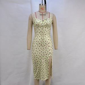 Vestido Midi Bohemio con Estampado Floral y Tirantes Finos para Mujer, con Abertura en el Muslo y Detalles Fruncidos, Ideal para el Verano - Product Image 3