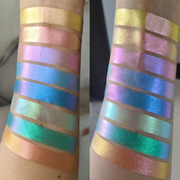 Marque Mcess ÉCHANTILLONS GRATUITS Maquillage parfait pigmenté Pigment vert Caméléon Fard à paupières à vendre Vernis à ongles Gobelets Résine