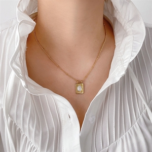<span class=keywords><strong>Collier</strong></span> en acier titane plaqué or 18 carats, avec onyx noir géométrique rond effet œil de <span class=keywords><strong>chat</strong></span> ; fermoir ovale vert en forme de cœur et turquoise - Product Image 5