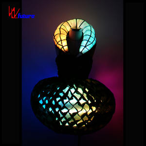 Costume de sorcière enchanteur orné de paniers à ballons éclairés par LED, parfait pour les rassemblements magiques, les nuits d'Halloween, les célébrations - Product Image 6