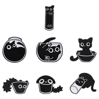 Collection de bijoux animaux Épingle en émail chaton noir l'accessoire parfait pour ajouter du charme aux sacs à dos Chapeaux Vêtements