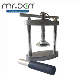 Une pince de formage de ligature en acier sans satin orthodontique d'instruments dentaires de qualité pince à cintrer les fils - Product Image 5