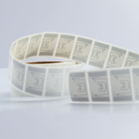 Étiquette adhésive imprimable RFID UHF 5434 860~960 MHz pour la gestion des stocks et la vente au détail de vêtements