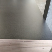 Plaques de contreplaqué de qualité HENF de 18 mm, entièrement séchées au four, à âme pleine, entièrement conditionnées, pour la production de meubles et la décoration intérieure