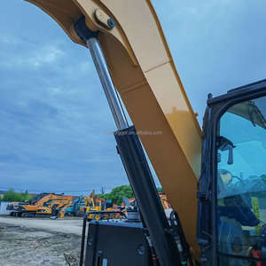 Excavadora CAT 307.5 Usada, Esencial para Propietarios de Granjas y Ganaderos - Product Image 2
