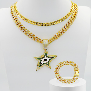 Set de Collar de Estrella para Hombre - Colgante Largo de Cinco Puntas y Pulsera Cubana con Incrustaciones de Diamantes, Regalo Completo de Joyería Hip Hop - Product Image 5