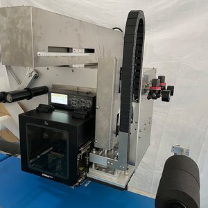 자동 고속 2 면 라벨 애플리케이터 스티커 자동 판지 상자 코너 컨베이어가있는 실시간 인쇄 라벨링 기계 - Product Image 4