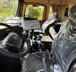 SHACMAN Intelligent Quantitative Bitumen Distributor Truck 10cbm Auto Match Spraying Speed Asphalt Sprayer Maintenance Truck - Product Image 3