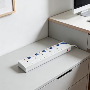 Regleta de Enchufes Portátil con 4 Tomas de CA, Protección Contra Sobretensiones, Interruptor Multifunción, Enchufe Eléctrico de Escritorio - Enchufe Alemán/Coreano - Product Image 1