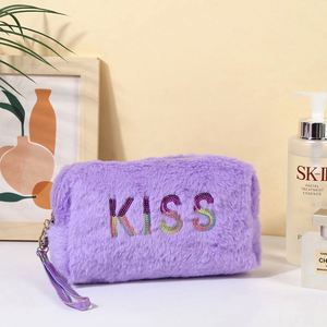 Sac de Rangement Cosmétique en Peluche Tendance pour Voyage, Trousse de Toilette et Maquillage pour Femmes et Filles, Mignon Sac de Rangement en Peluche pour Rouge à Lèvres - Product Image 5