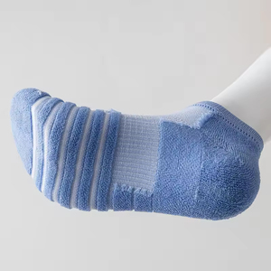 Chaussettes de course techniques personnalisées à semelle coussinée, vente en gros, haute qualité - Product Image 3