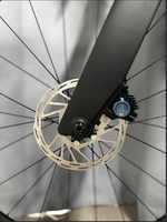Vélo de course TT KOZO Gen2 Shimano105 700C entièrement en fibre de carbone avec frein à disque, dérailleur électrique sans fil, 24 vitesses, avec pédale ordinaire