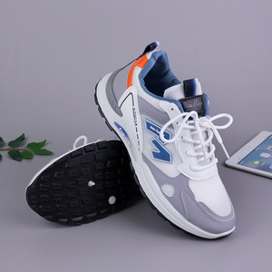 Chaussures pour hommes respirantes en maille ajourée, décontractées, à semelle souple, antidérapantes, légères, confortables et durables, chaussures de sport et de course à plateforme - Product Image 3