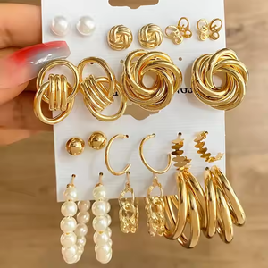 2026 6 paires/ensemble Boucles d'oreilles tendance en perles plaquées or, ensemble géométrique pour femmes et jeunes filles, bijoux - Product Image 3