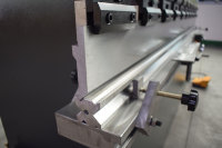 Presse plieuse hydraulique entièrement automatique de haute précision WC67Y de qualité allemande Longbow Factory / Machine de pliage CNC / Plieuse de tôles