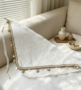 Foulard triangulaire à œillets avec pompons à pièces, en dentelle style bohème, à nouer, multi-usage (couvre-taille), accessoires de vacances d'été - Product Image 5