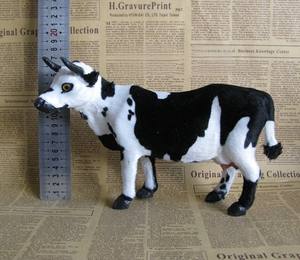 Gesimuleerde Koe Model Zuivelfabriek Etalage Kleine Dierlijke Rekwisieten Supermarkt Melkbar Winkelcentrum Display Koe - Product Image 4