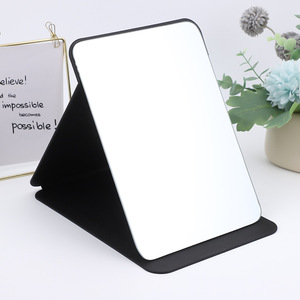 Bán buôn tùy chỉnh có thể gập lại da PU cầm tay Máy tính để bàn trang điểm đứng gương - Product Image 3