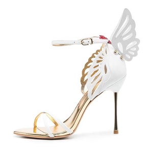 Sandales à talons aiguilles 3D avec ailes pour femmes, tendance mode, bride à la cheville, talons fins de 10 cm, chaussures d'été pour femmes - Product Image 1