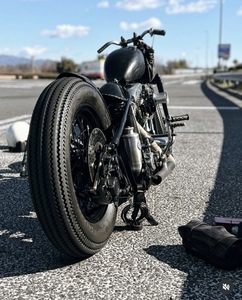 Pneus de moto vintage à motif dentelé 4.<span class=keywords><strong>50</strong></span>-17 4.<span class=keywords><strong>50</strong></span>-18 4.<span class=keywords><strong>50</strong></span>-19 5.00-15 5.00-16 5.00-17 180/65-16 170/80-15 - Product Image 5