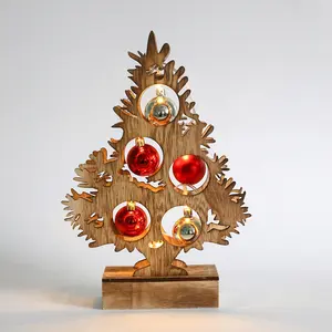 زينة شجرة عيد الميلاد الخشبية مع أضواء led وكرة بلاستيكية للإهداء في الاحتفالات للديكور المنزلي