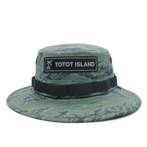 Chapeau Bob Camouflage Jungle UPF 50+ à Logo Personnalisé, Chapeau Safari à Large Bord avec Écussons Tissés pour Sports de Plein Air, Tenue Décontractée et Voyage - Product Image 3