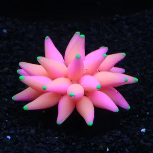 कृत्रिम गैर-प्लास्टिक पौधे की चमक प्रभाव सिलिकॉन फोम मूंगा चट्टान से सजाए गए अद्वितीय मछलीघर - नारंगी लाल