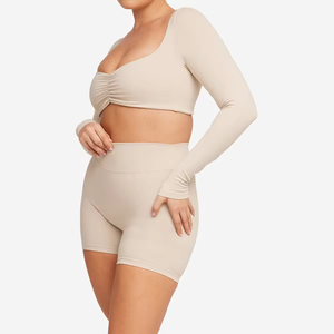 Customize Plus Size Gym Yoga 2pcs Set Quick Dry Women Long Sleeve Sports <b>Crop</b> <b>Tops</b> Gym Wear Fitness Shorts Activewear - Product Image 2