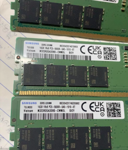 DZXT High Speed Stable Low Latency Gaming Office PC Upgrade Memory For DDR5 5600MHz 16GB ECC M323R2GA3DB0-CWM Desktop RAM