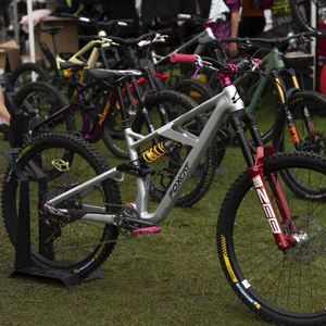 Nuevo Diseño 2025 FOXCAT-170 Cuadro <span class=keywords><strong>de</strong></span> Descenso para <span class=keywords><strong>Bicicleta</strong></span> <span class=keywords><strong>de</strong></span> Montaña Cuadro <span class=keywords><strong>de</strong></span> Aleación <span class=keywords><strong>de</strong></span> Aluminio MTB <span class=keywords><strong>de</strong></span> Suspensión Completa para <span class=keywords><strong>Enduro</strong></span> <span class=keywords><strong>de</strong></span> Competición - Product Image 1