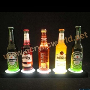 Vitrine à vin éclairée par LED, présentoir lumineux personnalisable pour vin et spiritueux - Product Image 3