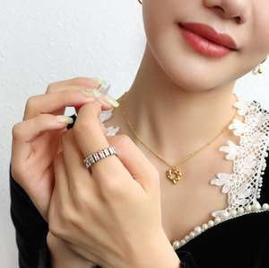 Anneau en acier inoxydable résistant à la sueur, anneau en pierre carrée, Baguettes en cristal, zircon cubique empilable, bague pour femmes et dames, plaqué or - Product Image 6